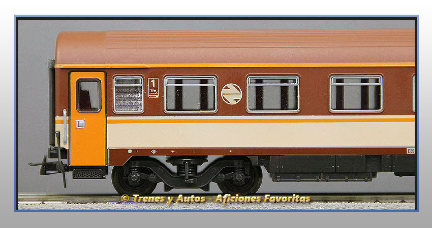 Coche pasajeros Serie 10000 AA-10001 "Estrella" - Renfe